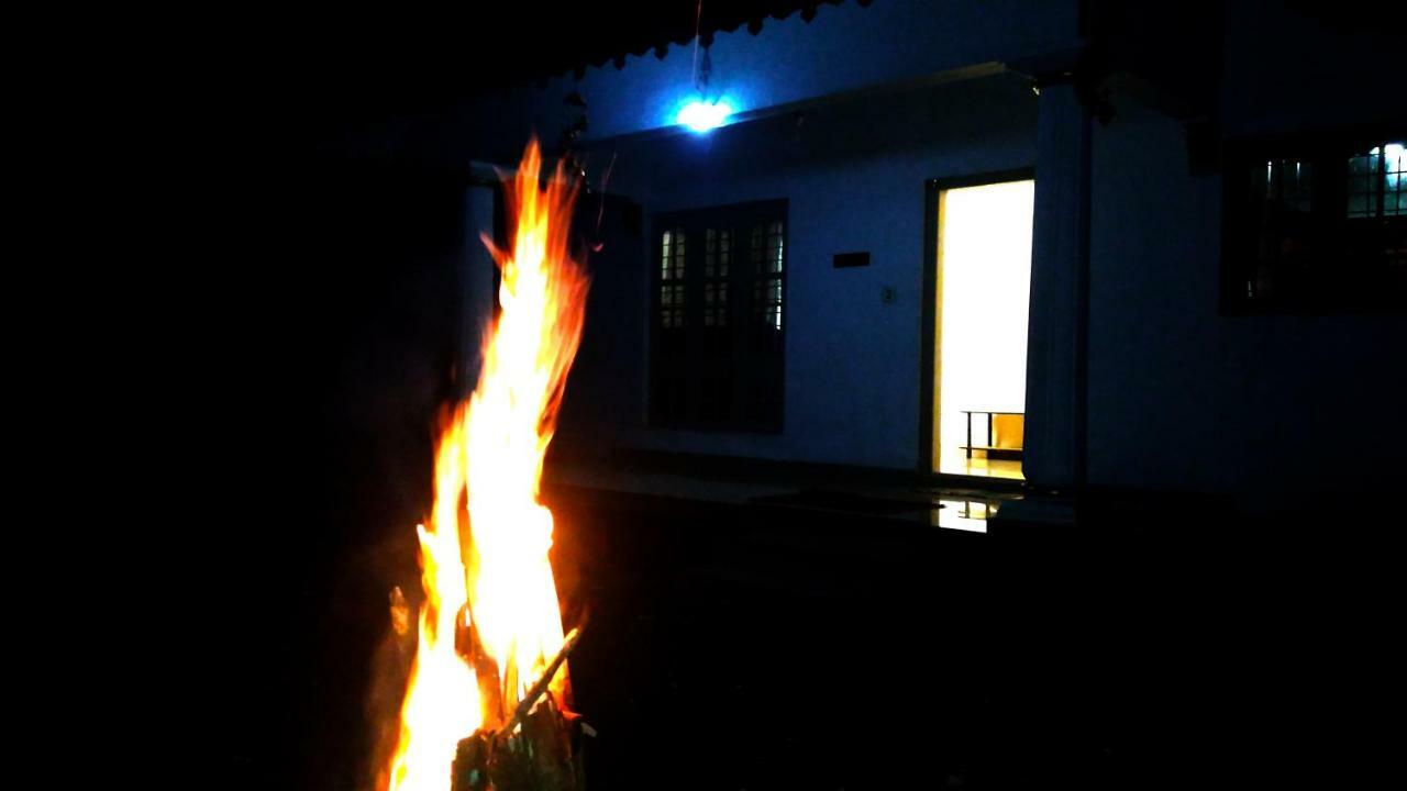 Leeland Munnar Bed & Breakfast Eksteriør bilde